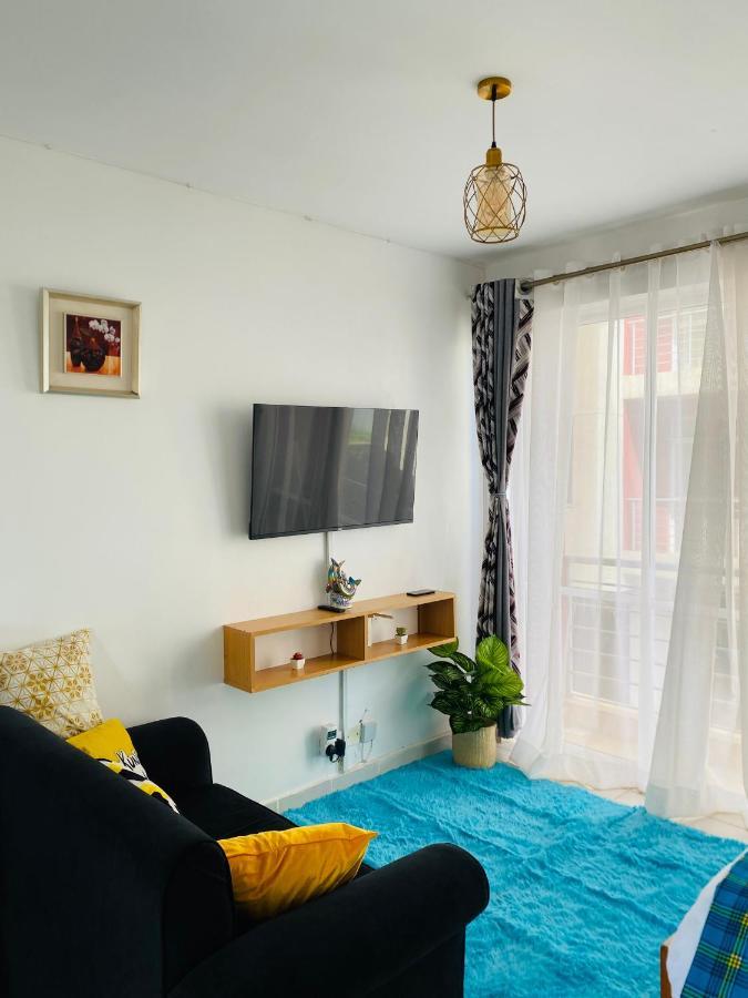 Lynne's Cozy * Nairobi
